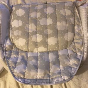 Baby delight travel nest